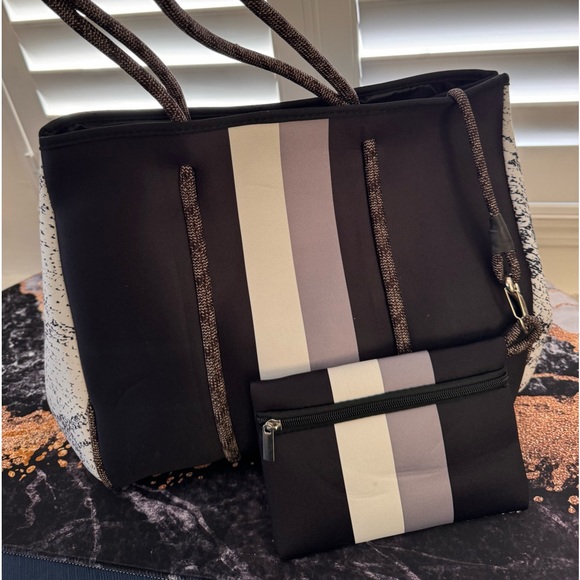 NEOPRENE TOTE BAG ✨ - Picture 9 of 9